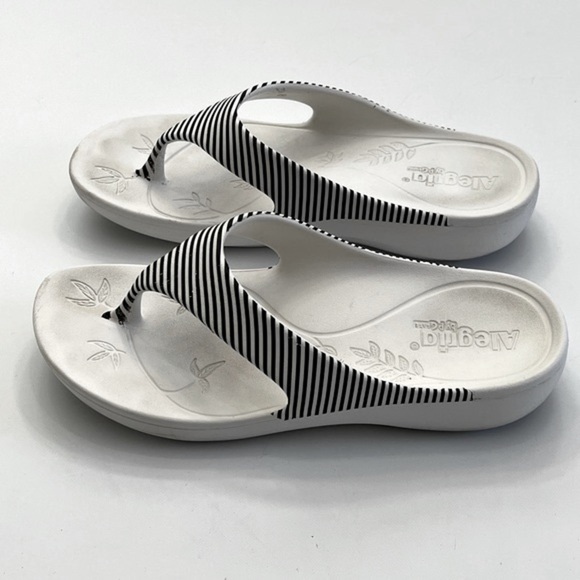 Alegria Ode stripe black & white flip flops size 40 typically fits 9.5/10 - Picture 2 of 16